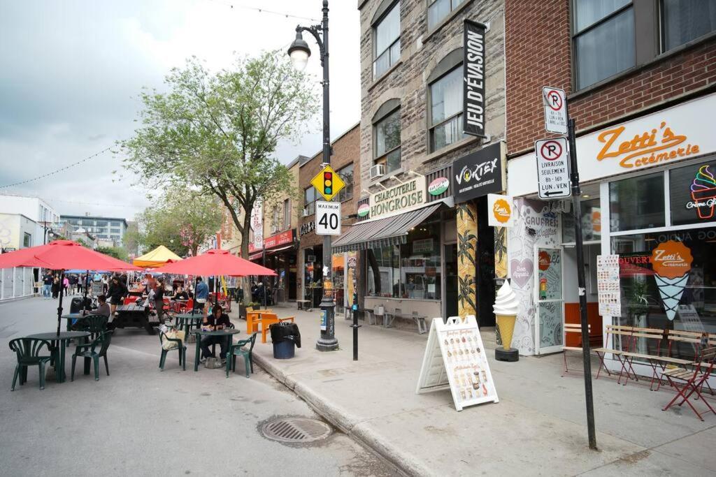 Hresidences Modern Condo On Main St Laurent Blvd Montreal Exterior photo